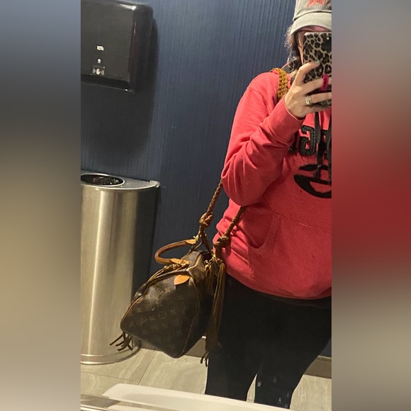 Lv speedy 30 with hand made leather fringe and braided strap. Authentic. - Picture 7 of 8